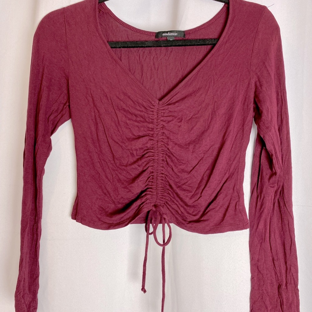 Long sleeve crop top with tie